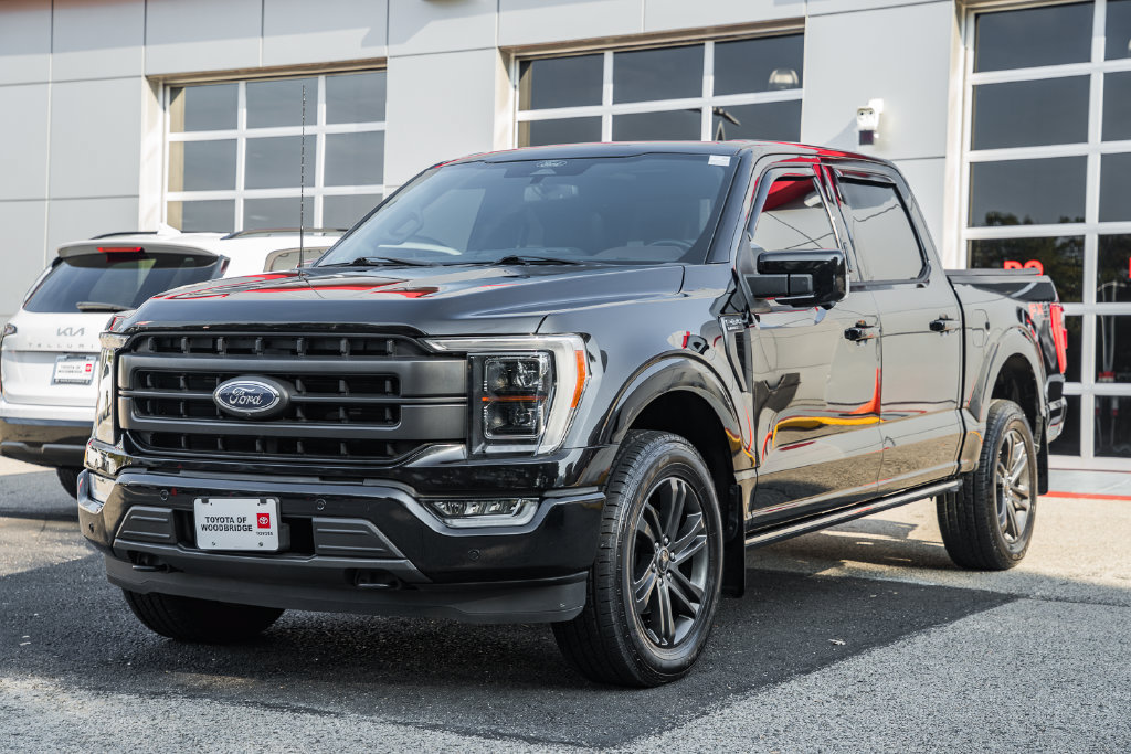 Used 2022 Ford F150 Lariat w/ Equipment Group 502A High AWD/4WD image 3