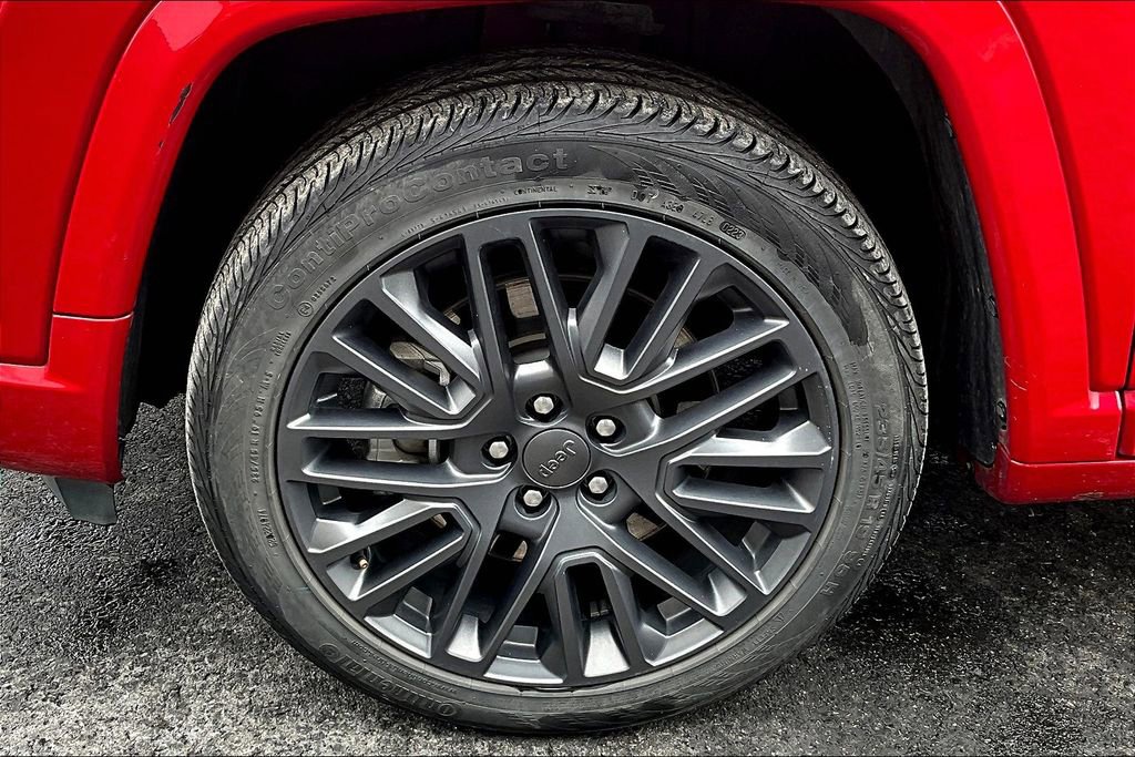 Used 2023 Jeep Compass Limited image 8