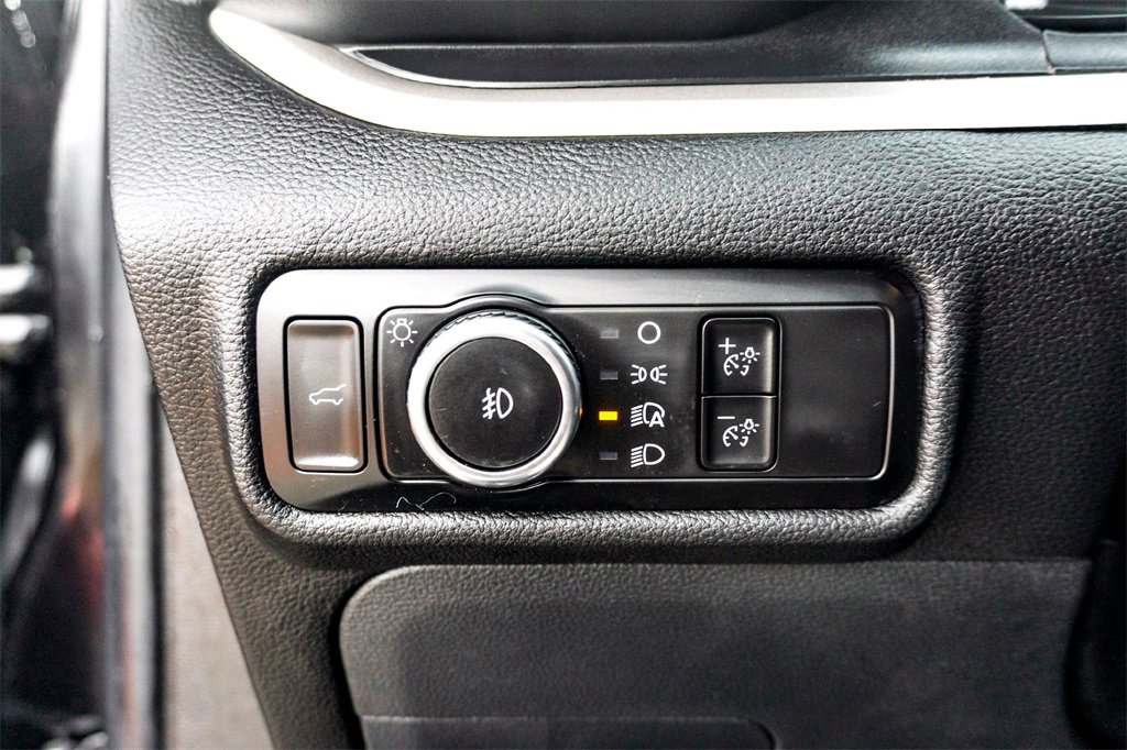 Used 2023 Ford Explorer XLT w/ Equipment Group 202A image 16