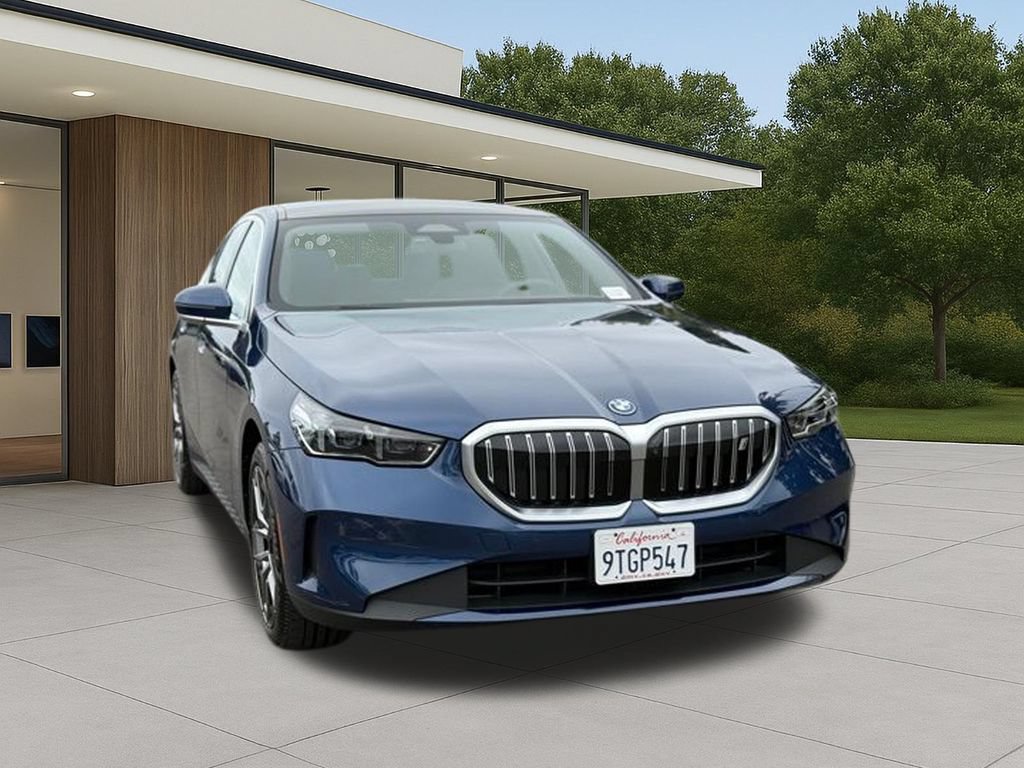Used 2025 BMW i5 xDrive40 w/ Executive Package AWD/4WD image 5