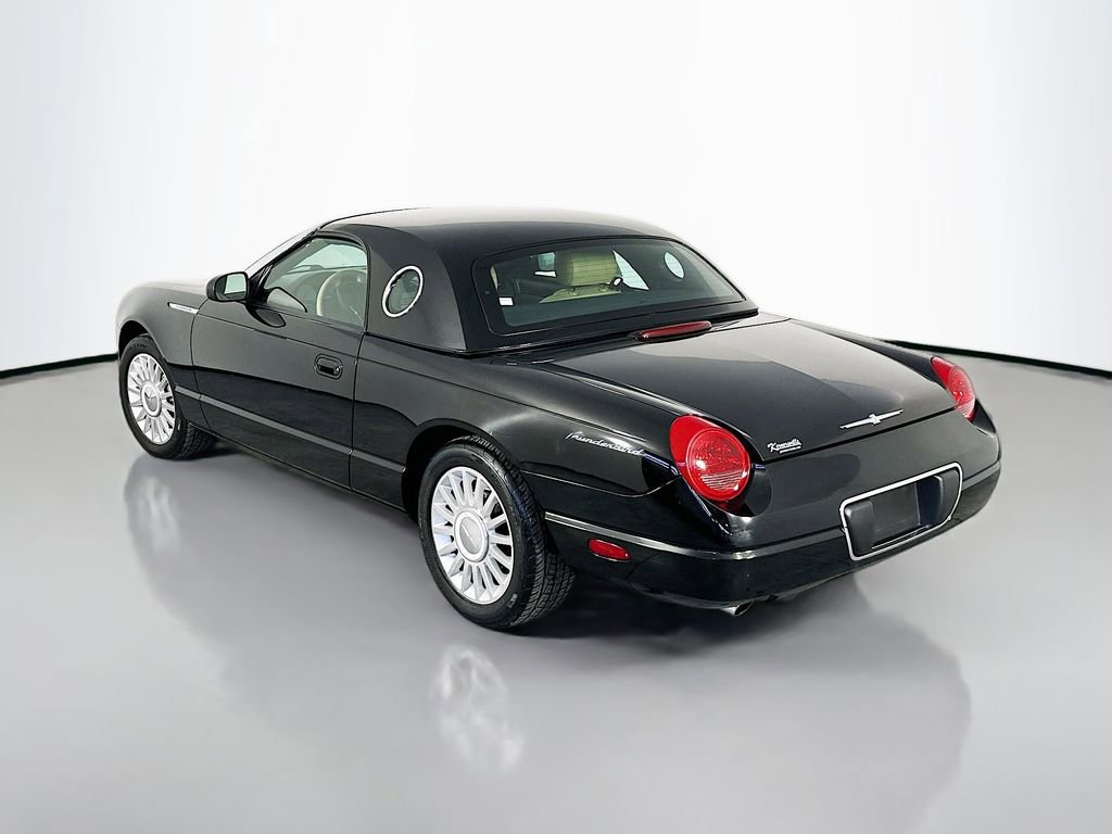 Used 2005 Ford Thunderbird RWD image 5