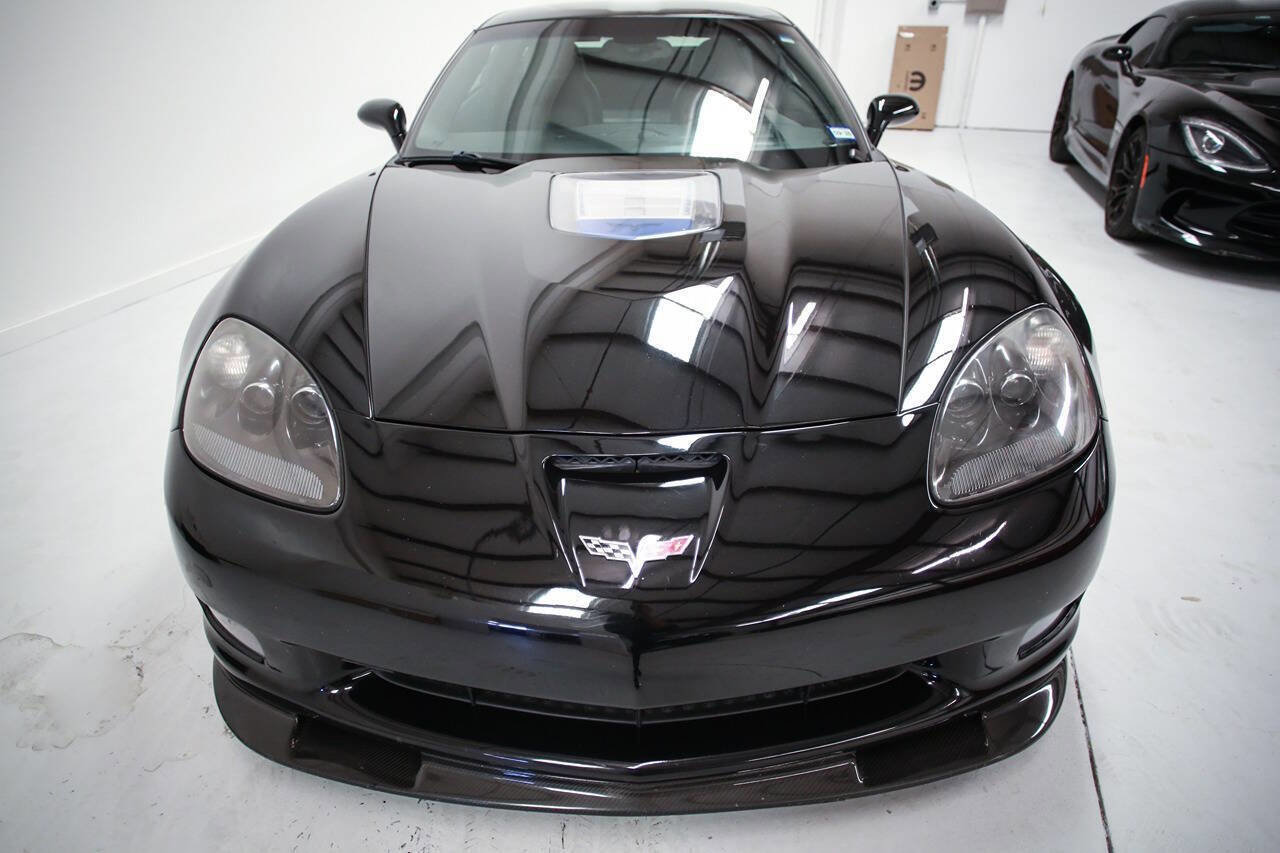 Used 2009 Chevrolet Corvette ZR1 w/ Preferred Equipment Group RWD image 2