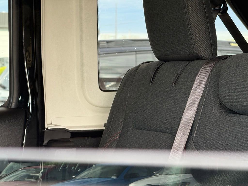 Used 2026 Jeep Wrangler Unlimited Rubicon image 31