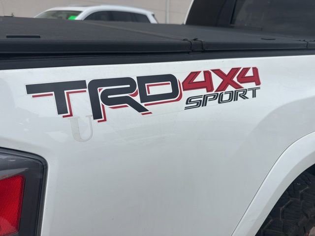 Used 2022 Toyota Tacoma TRD Sport image 4