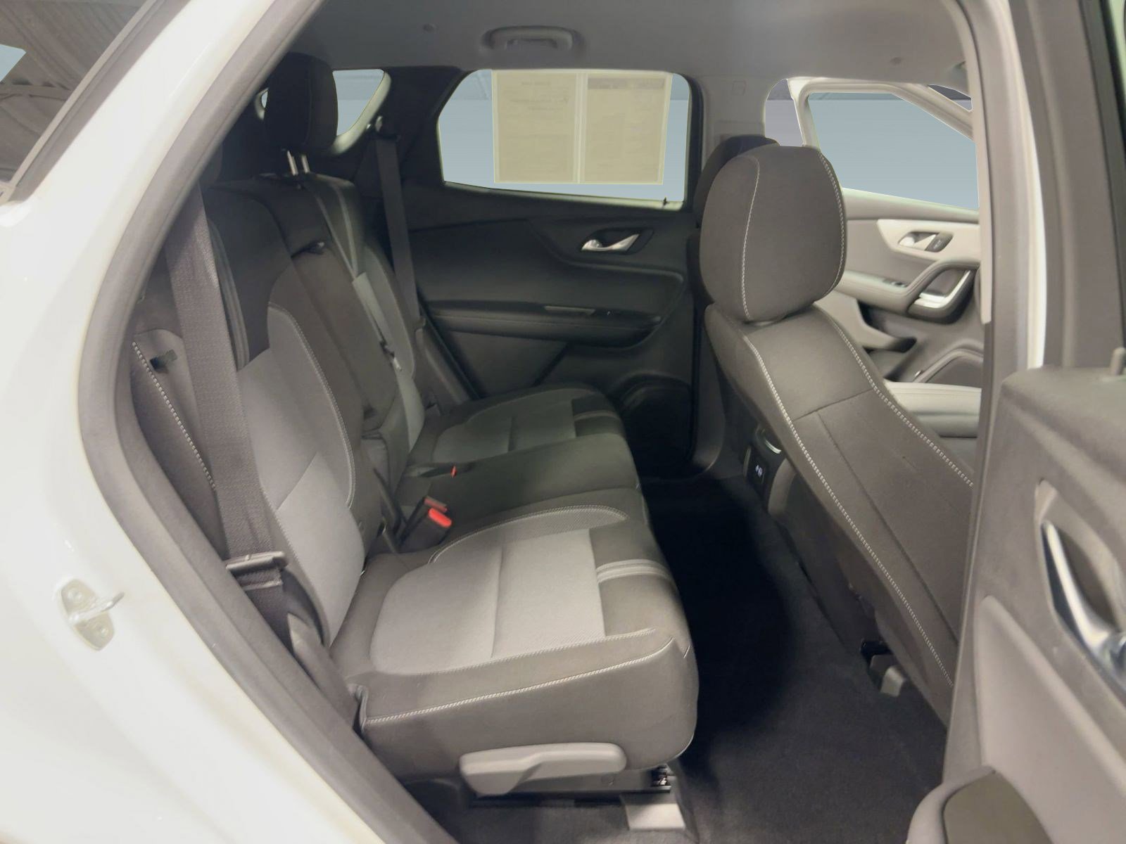 Used 2024 Chevrolet Blazer LT w/ Convenience Package image 30