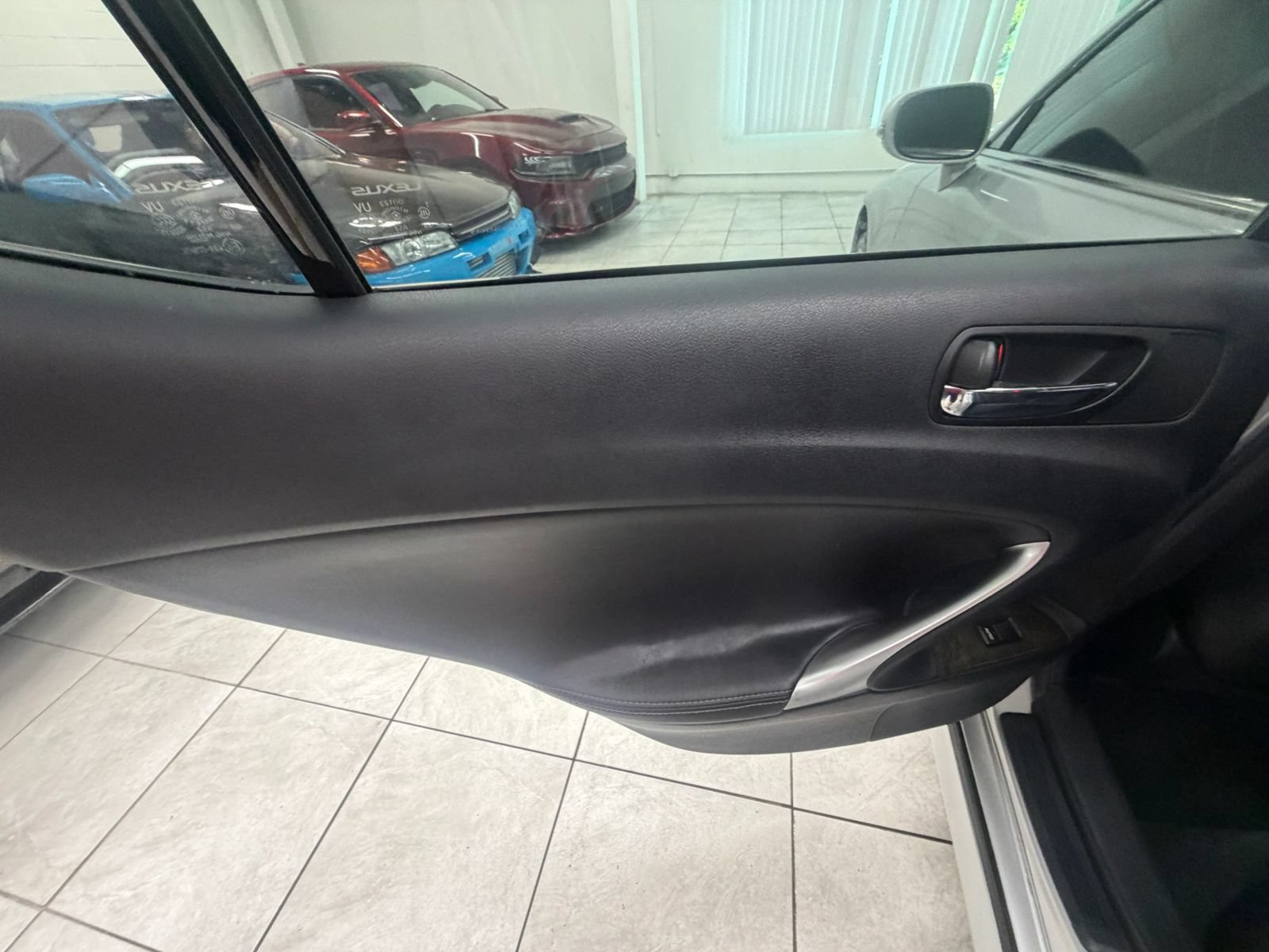 Used 2009 Lexus IS 250 AWD w/ Premium Pkg image 10