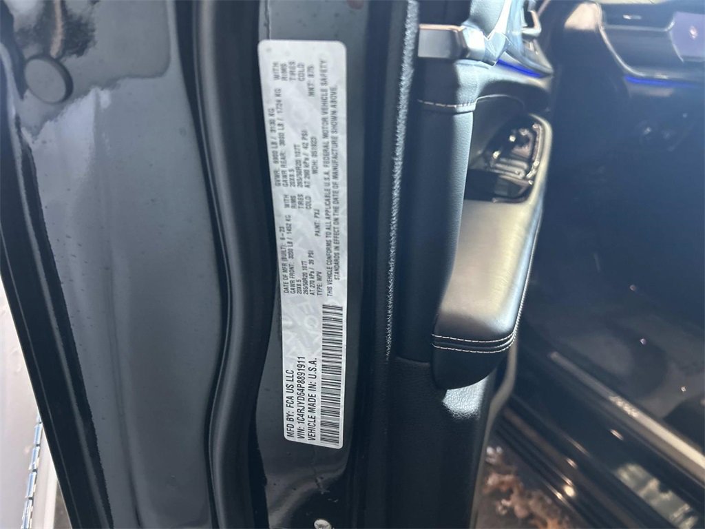 Used 2023 Jeep Grand Cherokee Overland image 29