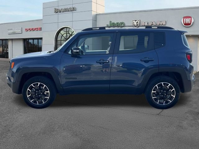 Used 2023 Jeep Renegade Latitude AWD/4WD image 4