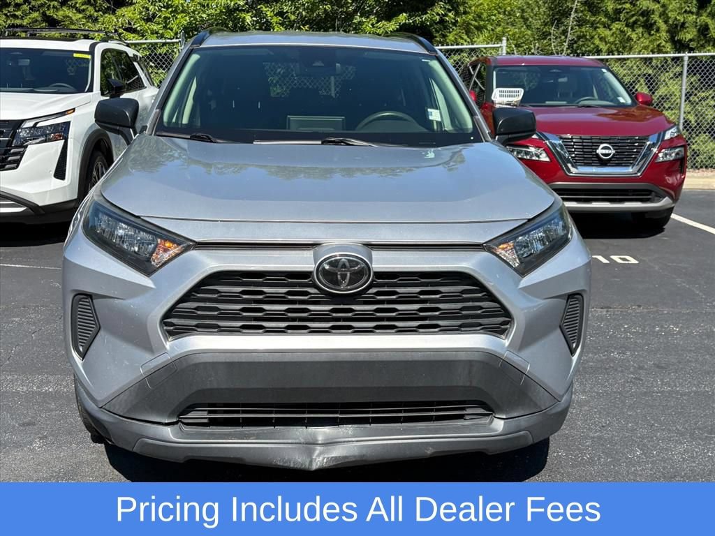 Used 2019 Toyota RAV4 LE AWD/4WD image 3