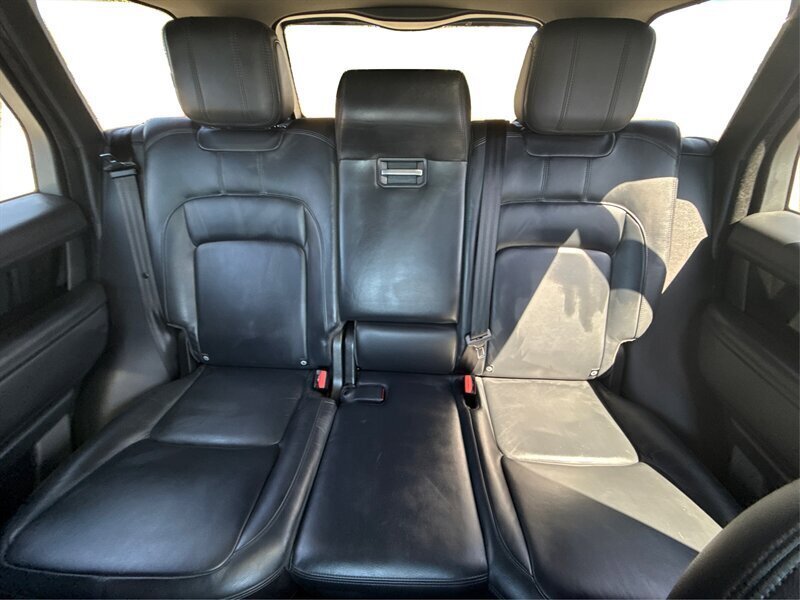 Used 2020 Land Rover Range Rover image 11