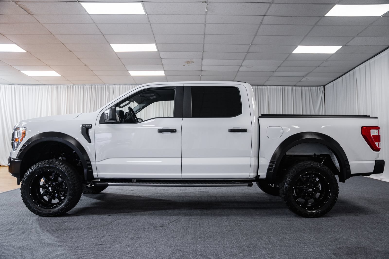 Used 2021 Ford F150 XL w/ Equipment Group 101A High RWD image 4