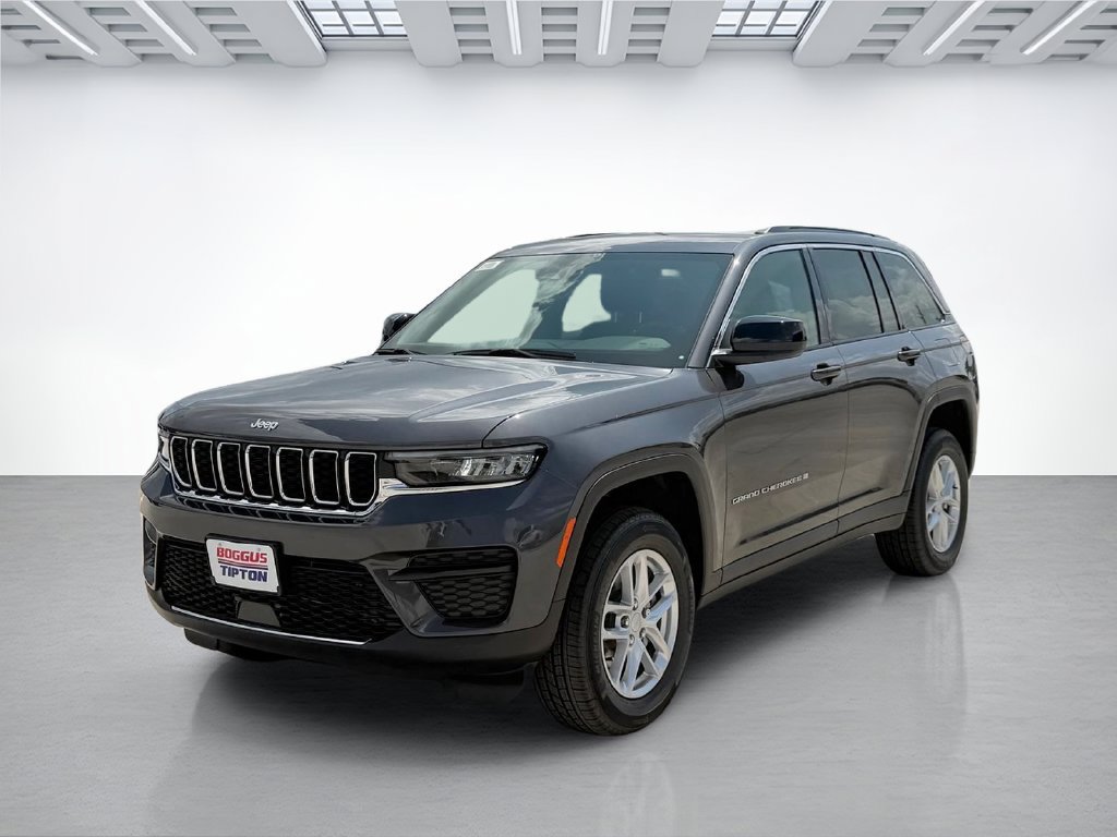 New 2026 Jeep Grand Cherokee Laredo RWD image 7