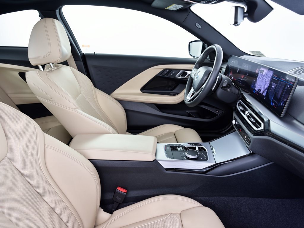 Certified 2024 BMW 230i Coupe w/ Convenience Package RWD image 30