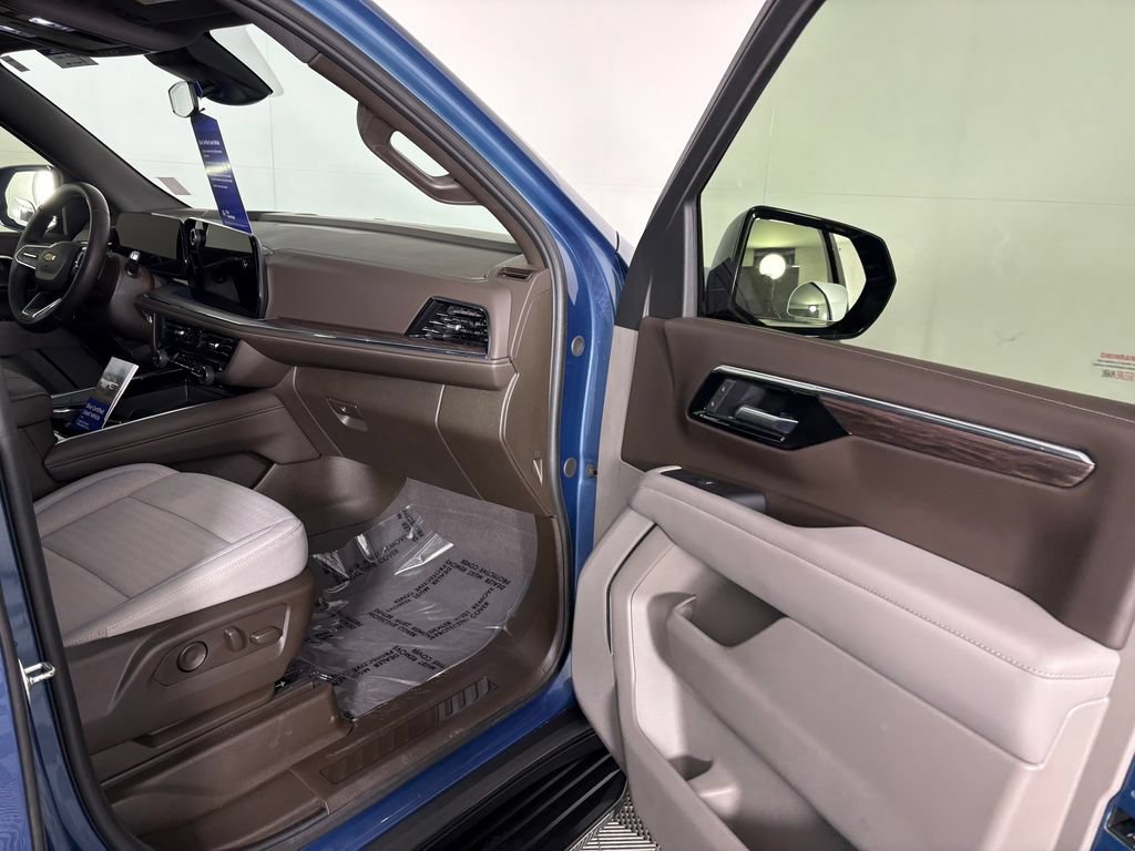 Used 2025 Chevrolet Tahoe LS RWD image 36