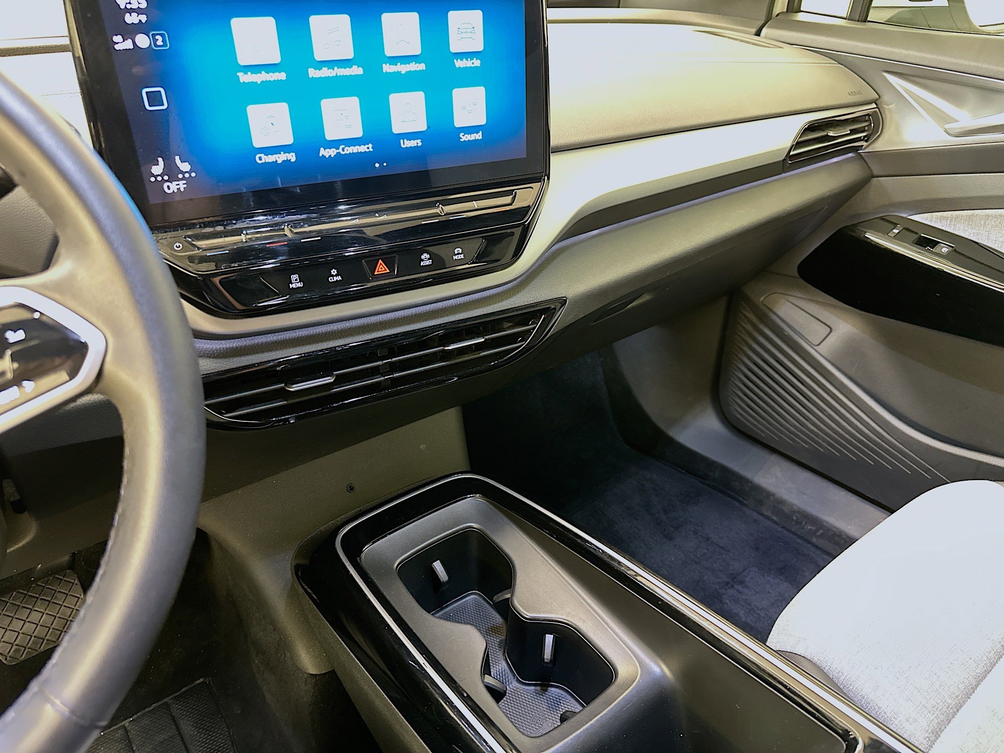 Used 2023 Volkswagen ID.4 Pro image 26