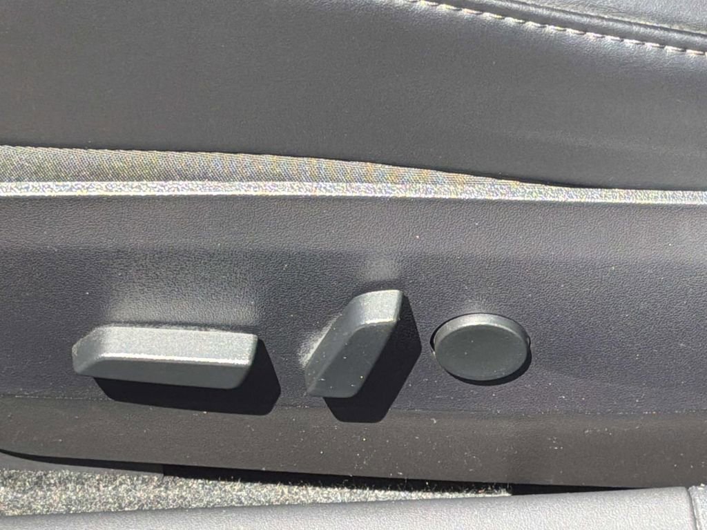 Used 2018 Tesla Model 3 Long Range image 19