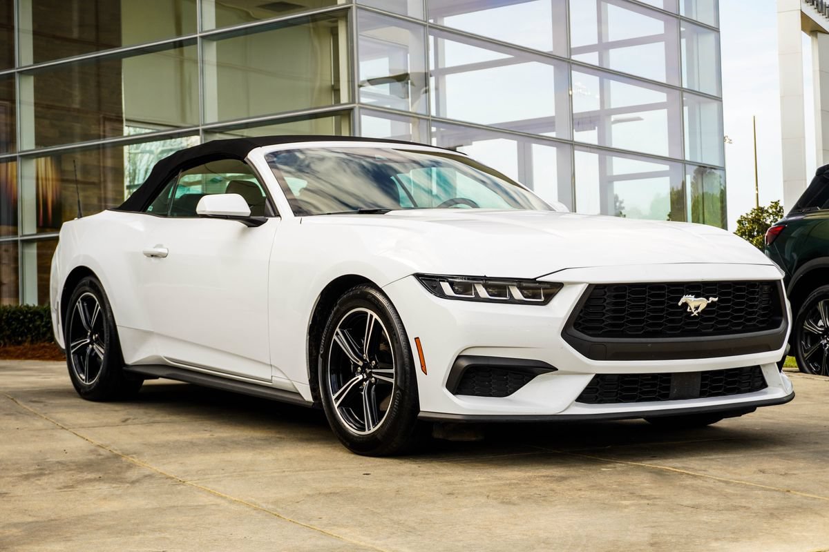 Used 2024 Ford Mustang Premium RWD image 4