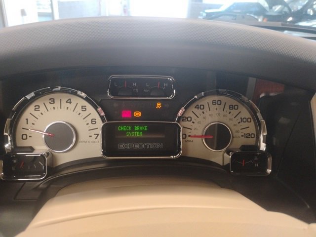 Used 2010 Ford Expedition Eddie Bauer image 30
