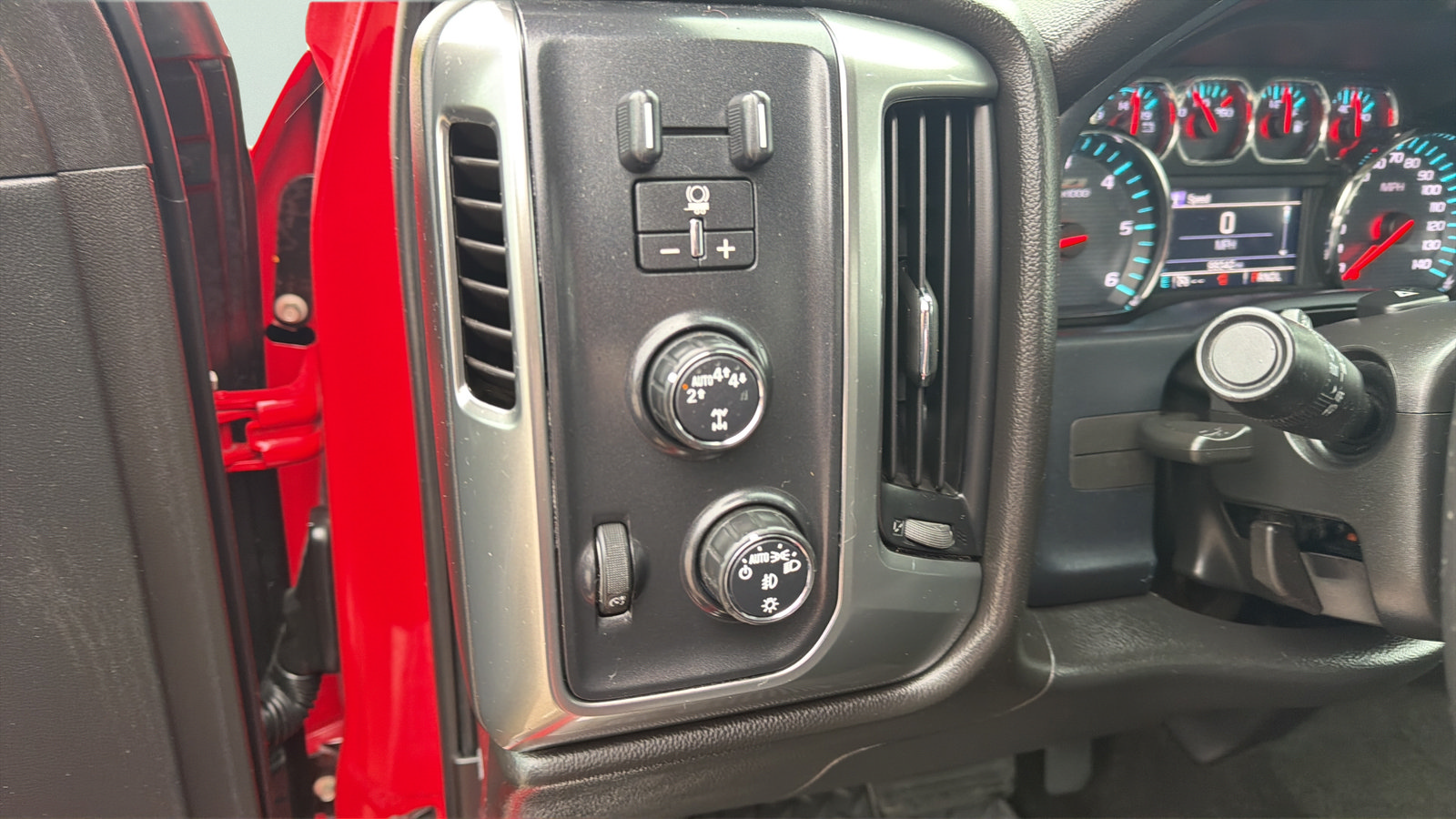 Used 2017 Chevrolet Silverado 1500 LT w/ All Star Edition AWD/4WD image 22