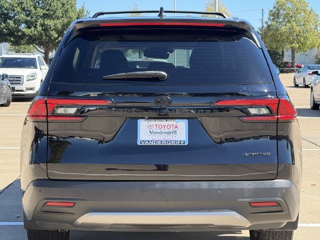 Certified 2024 Toyota Grand Highlander FWD image 5