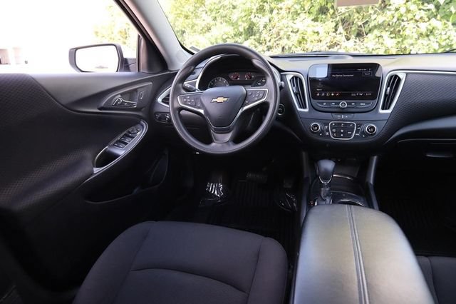 Used 2024 Chevrolet Malibu LT FWD image 21