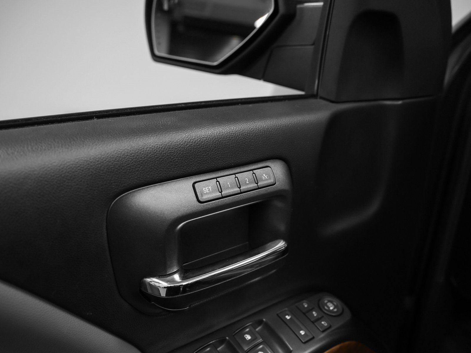 Used 2017 Chevrolet Silverado 1500 LTZ w/ Sport Package image 27