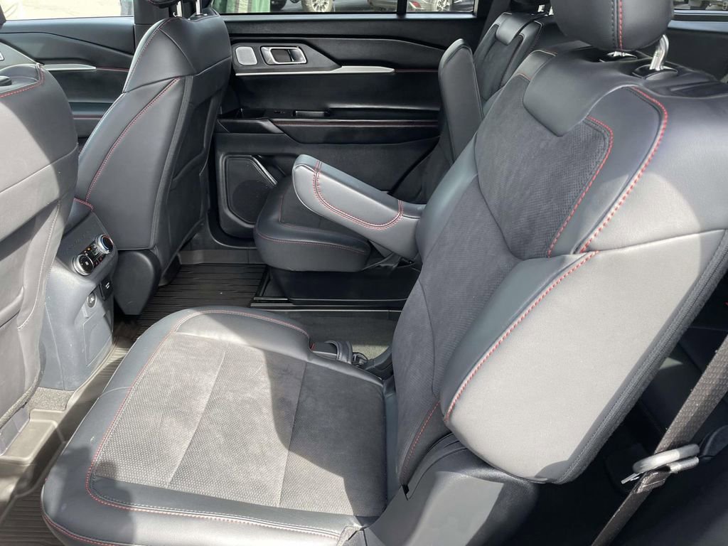 Used 2025 Ford Explorer ST w/ Sun And Sound Package image 27