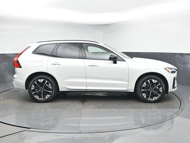 New 2026 Volvo XC60 B5 Plus w/ Protection Package Premier image 5