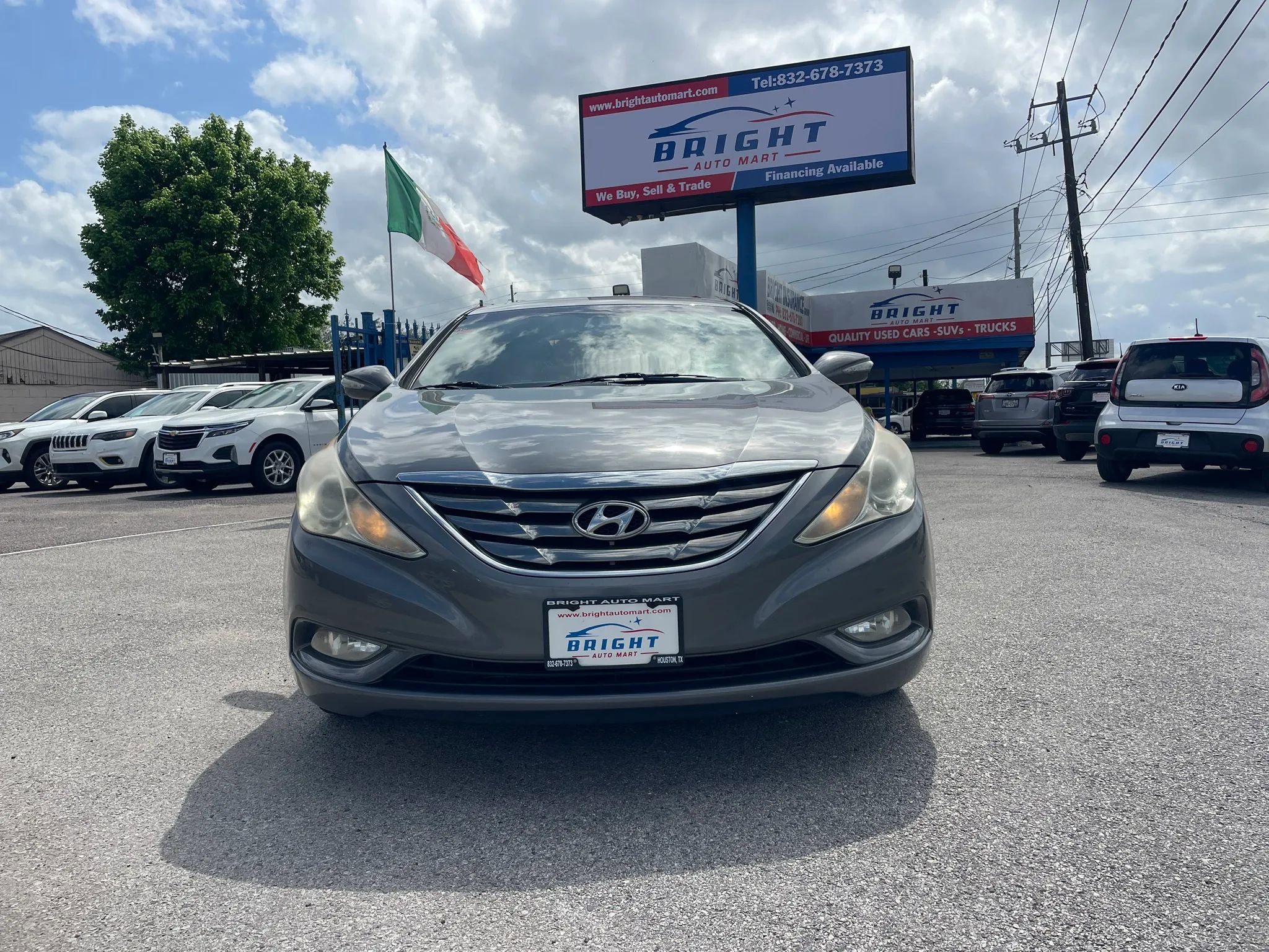 Used 2011 Hyundai Sonata Limited FWD image 1