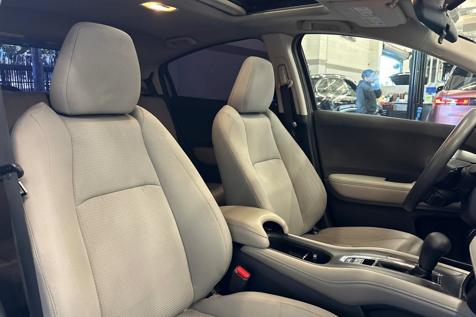 Used 2022 Honda HR-V EX image 26