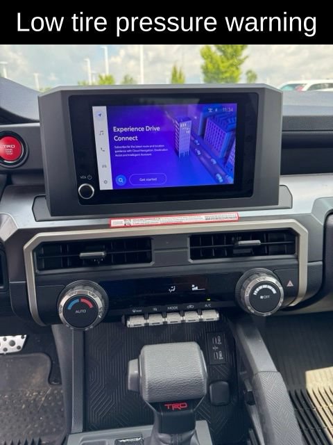 Used 2025 Toyota Tacoma TRD Sport AWD/4WD image 17