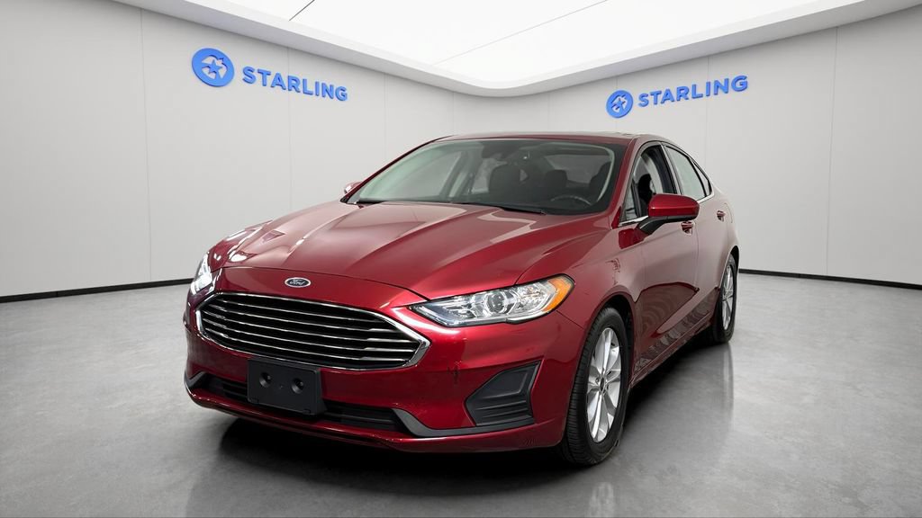 Used 2020 Ford Fusion SE FWD image 16