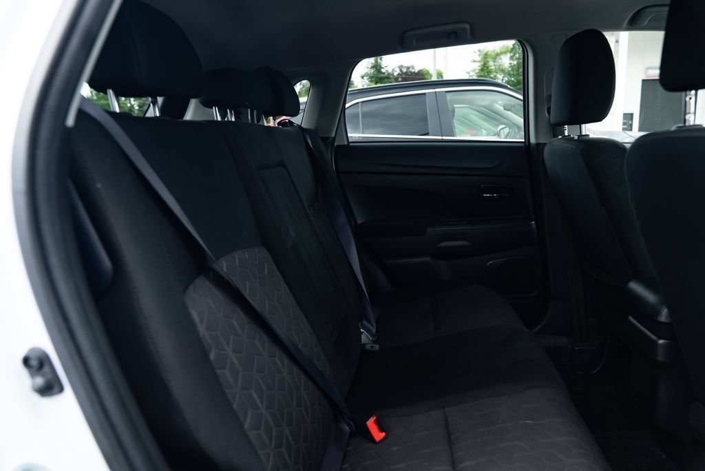 Used 2023 Mitsubishi Outlander Sport ES AWD/4WD image 23