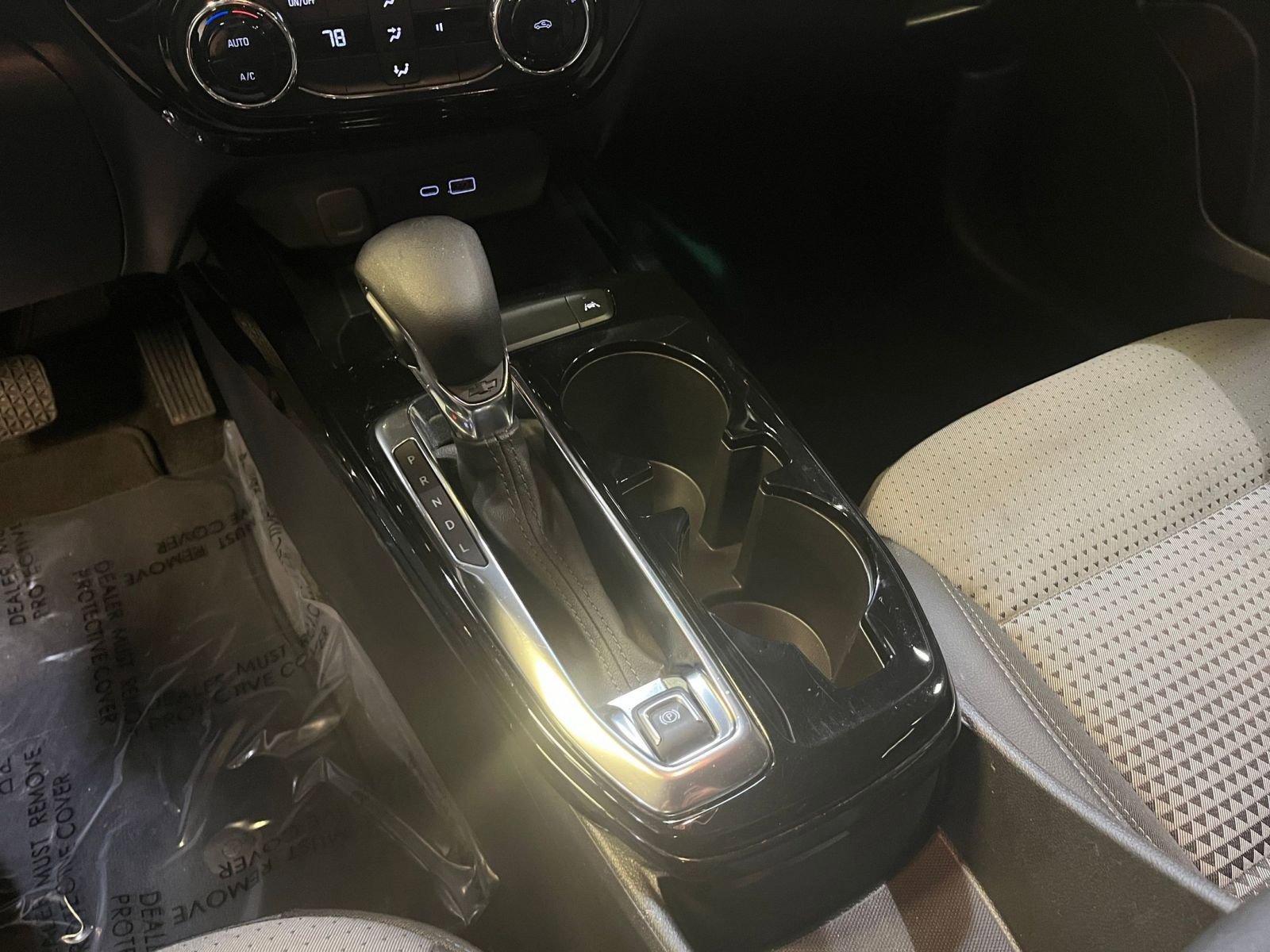 Used 2025 Chevrolet Trax LT image 40