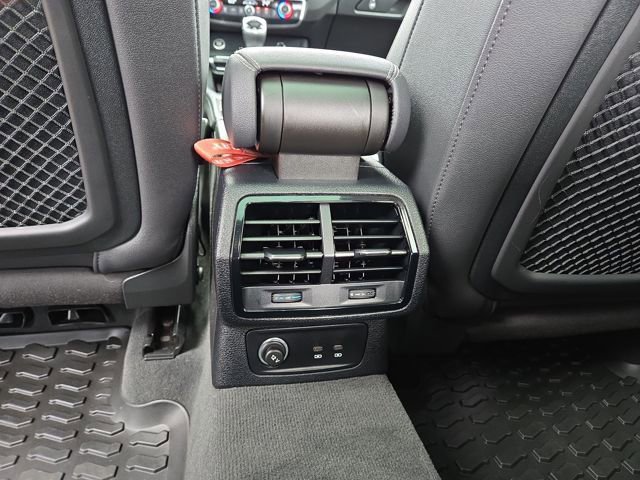Used 2023 Audi Q3 2.0T Premium Plus w/ Premium Plus Package image 34
