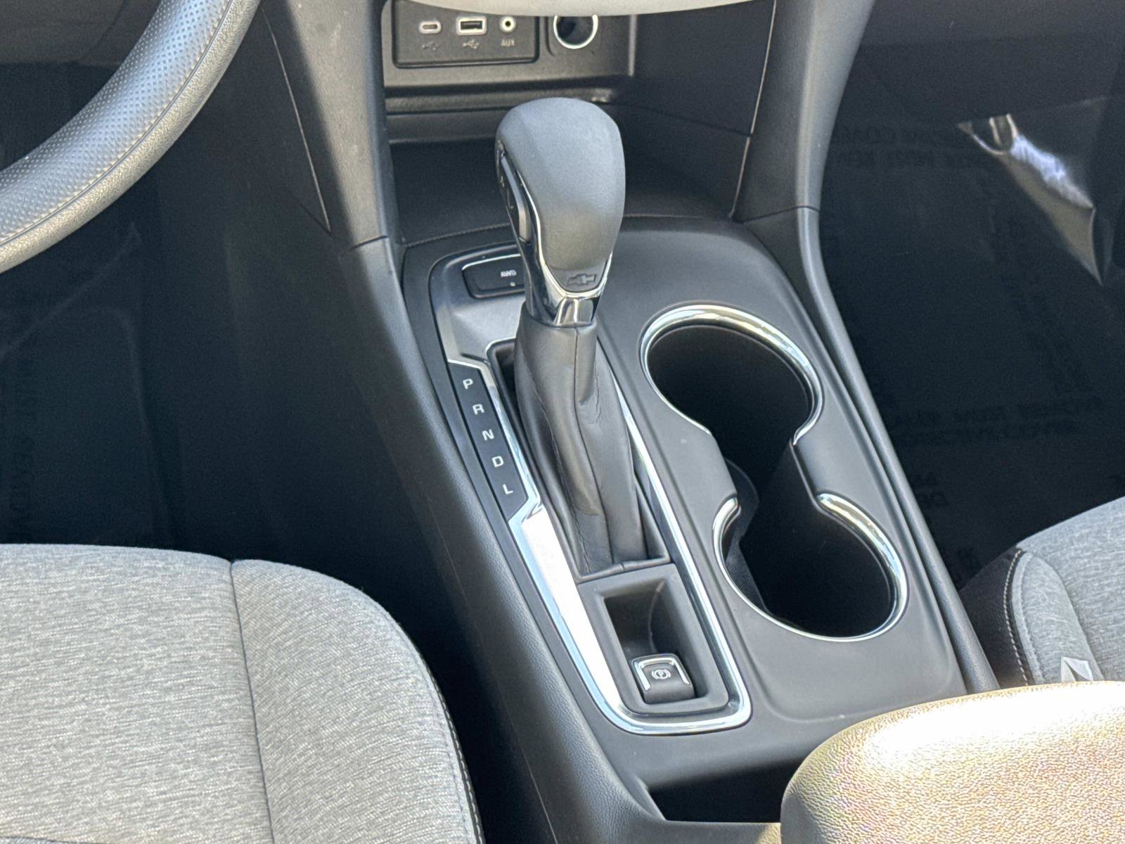 Used 2022 Chevrolet Equinox LS w/ LS Convenience Package image 5