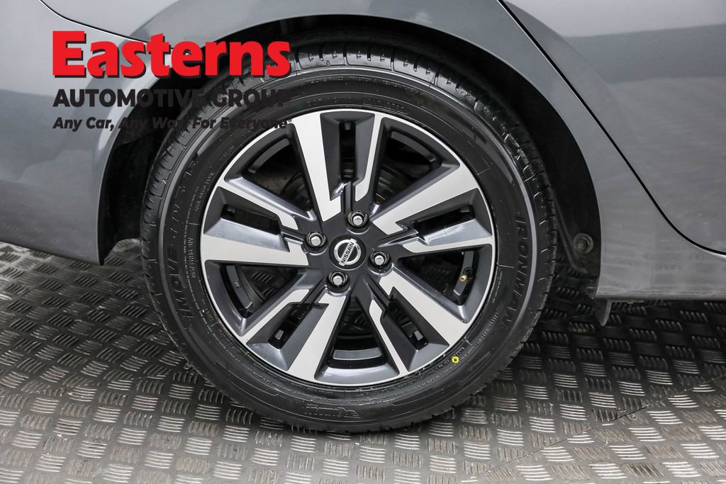 Used 2021 Nissan Versa SV image 27