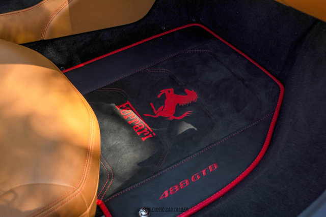 Used 2017 Ferrari 488 GTB image 32