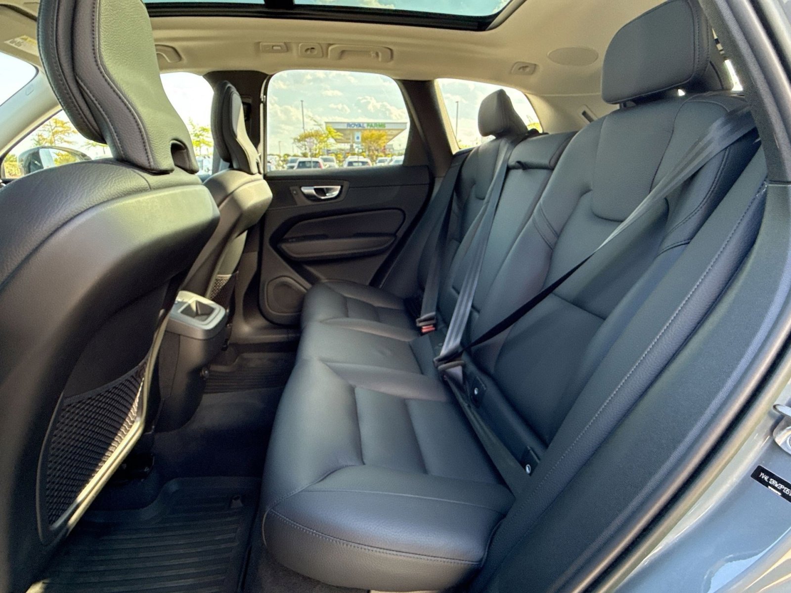Certified 2023 Volvo XC60 B5 Plus w/ Climate Package AWD/4WD image 25