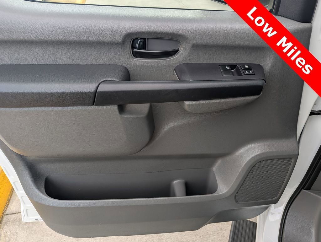 Used 2020 Nissan NV 3500 S image 24