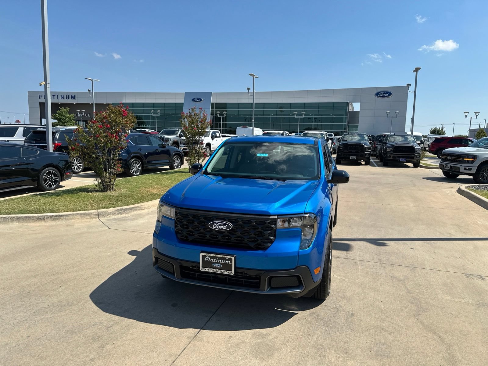 New 2026 Ford Maverick XLT w/ XLT Luxury Package FWD image 25