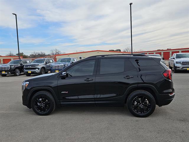 Used 2022 GMC Terrain AT4 w/ Infotainment Package II image 2