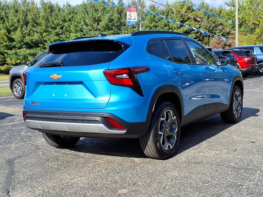 New 2026 Chevrolet Trax LT w/ Driver Confidence Package image 13