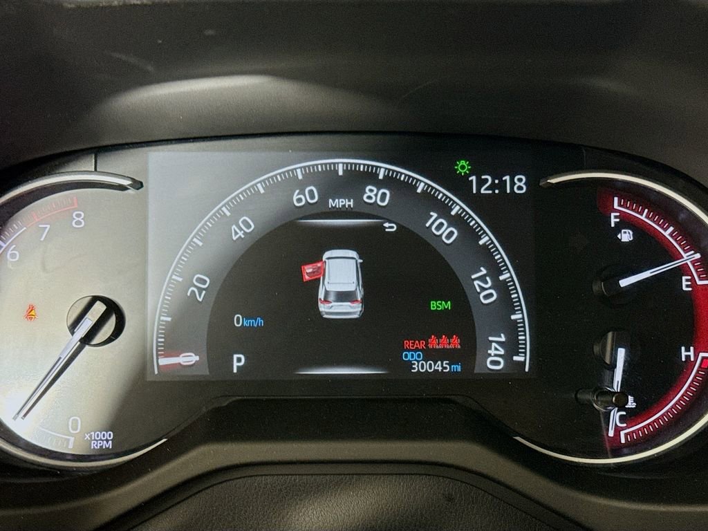 Used 2025 Toyota RAV4 XLE image 10