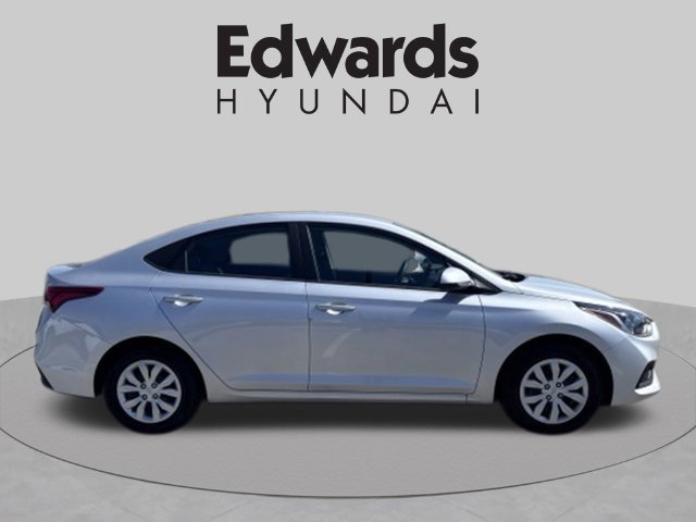 Used 2022 Hyundai Accent SE FWD image 5