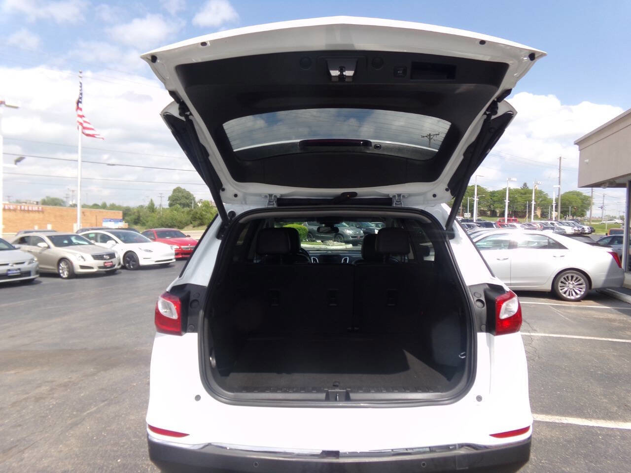 Used 2021 Chevrolet Equinox LT image 16