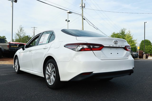 Used 2024 Toyota Camry LE FWD image 8