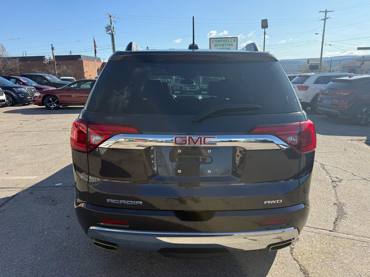 Used 2018 GMC Acadia Denali w/ Technology Package AWD/4WD image 6