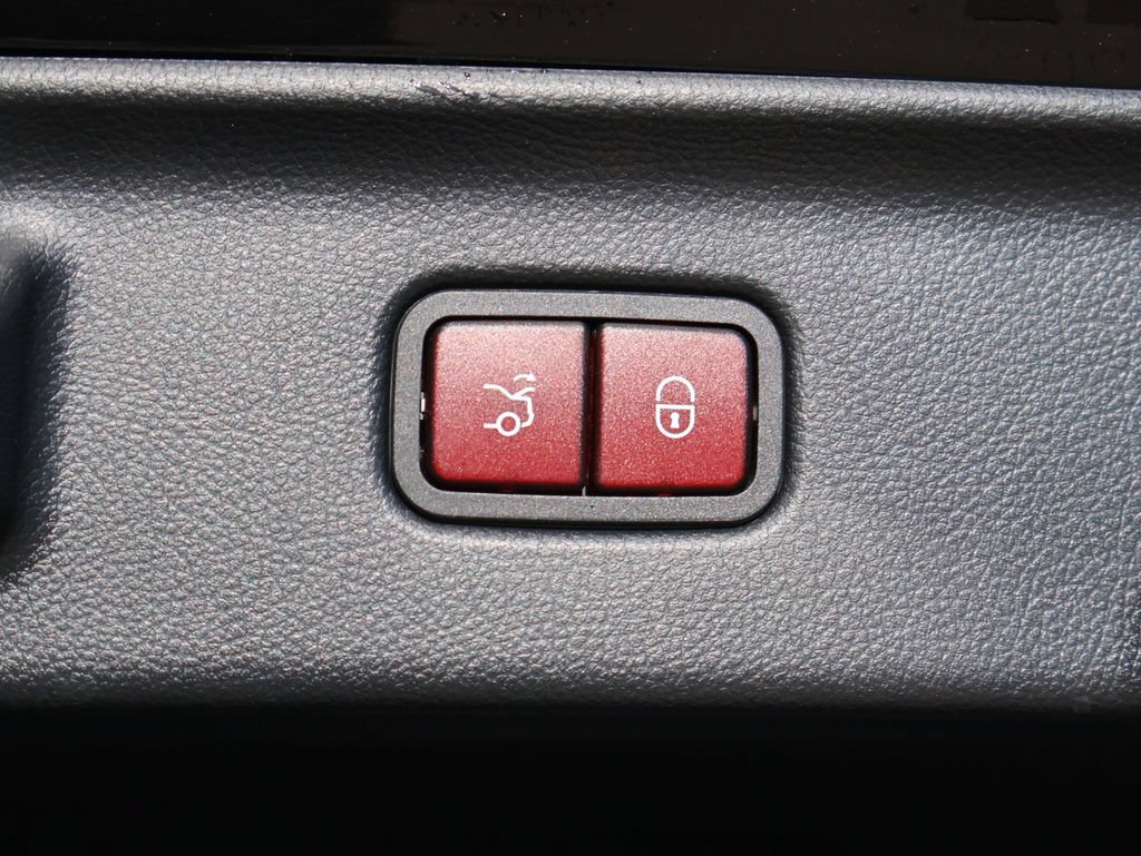 Certified 2024 Mercedes-Benz S 580 4MATIC Sedan image 18