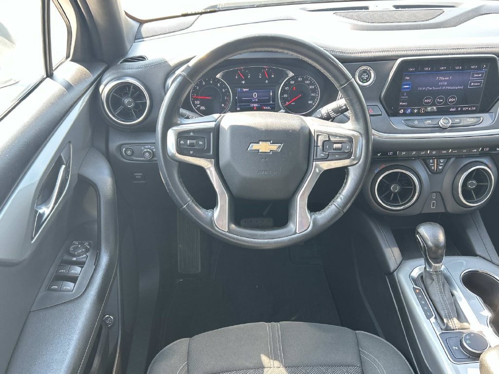 Used 2019 Chevrolet Blazer LT FWD image 11